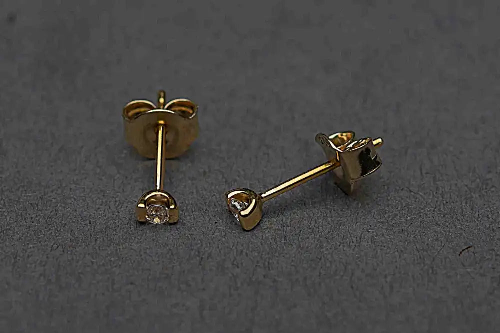 Classic Diamonds Stud Earring