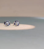 Classic Diamonds Stud Earring