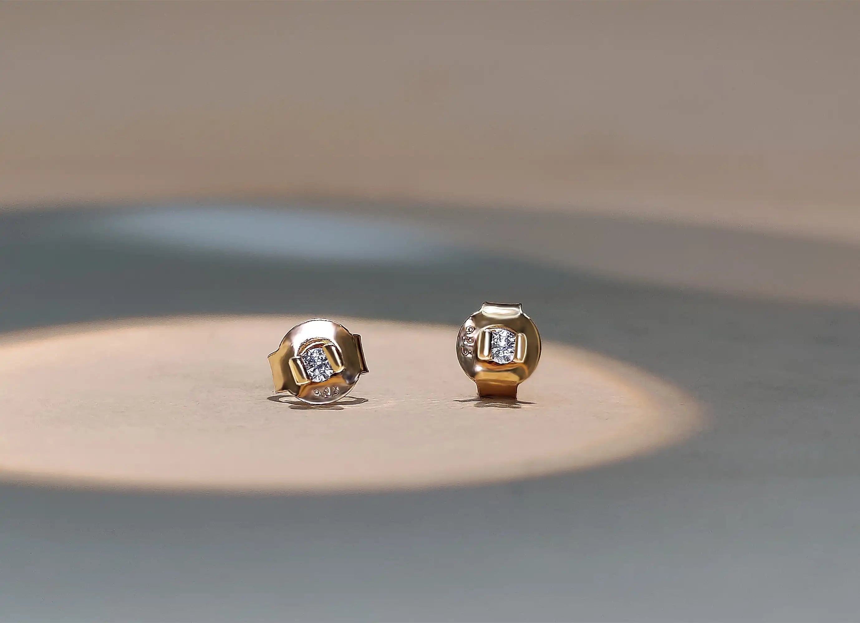 Classic Diamonds Stud Earring